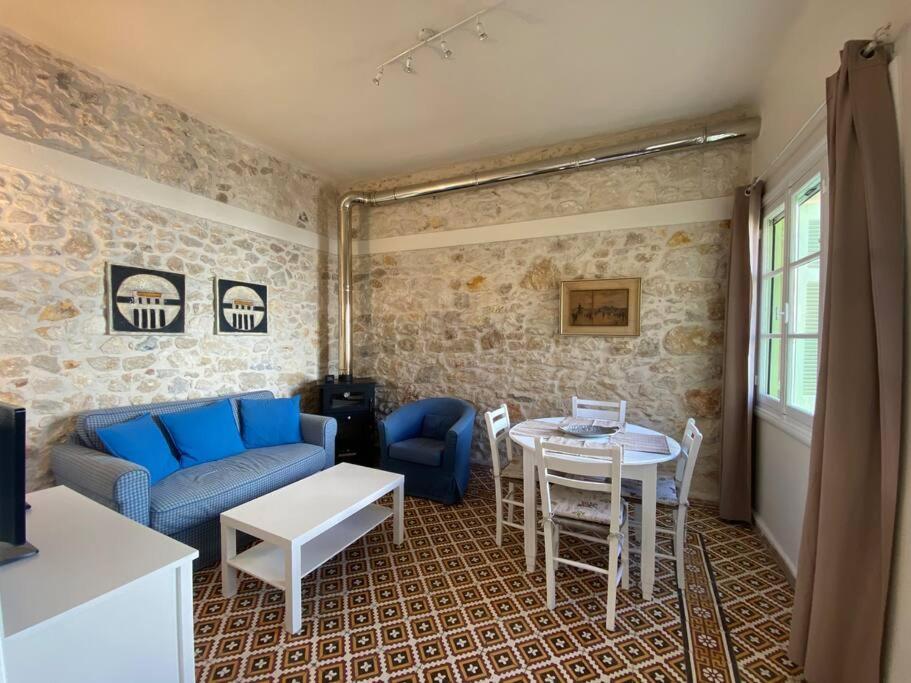 With Private Rooftop Terrace Apartment Iraklio